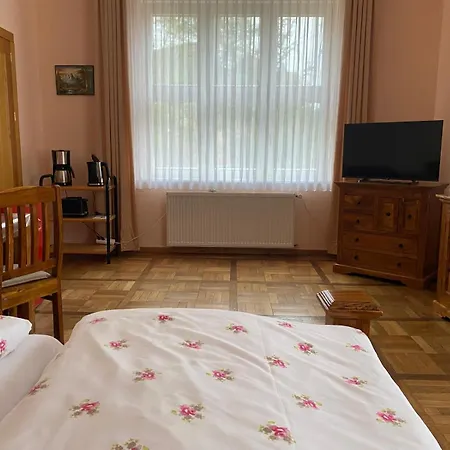 بيت ضيافة Zum Zenshaus Seeblick لوشن